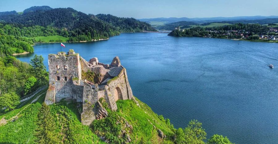 Krakow: Traditional Dunajec Rafting and Mountain Chairlift - Dunajec River rafting: wooden rafts, swims, and legends on the water