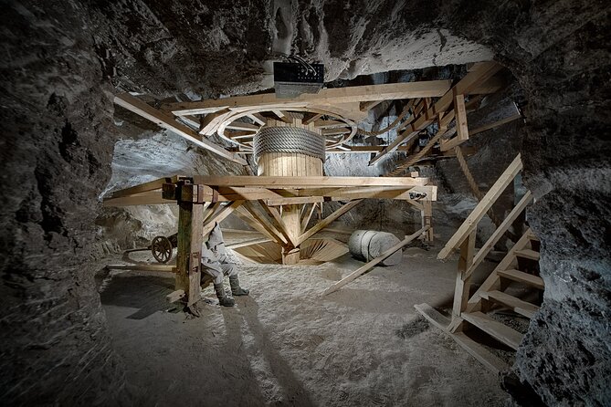 Krakow: UNESCO Bochnia Salt Mine Tour & Boat Expedition - Who should book this Bochnia salt mine tour