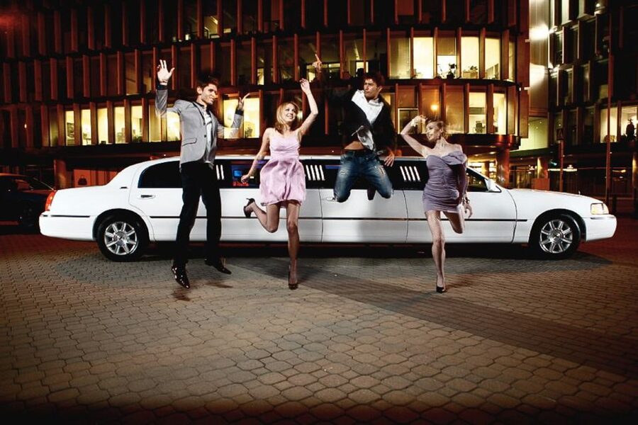 Kraków: VIP Limo Party Tour with Drinks & Club Entry - Pickup, the limo setup, and your first drinks