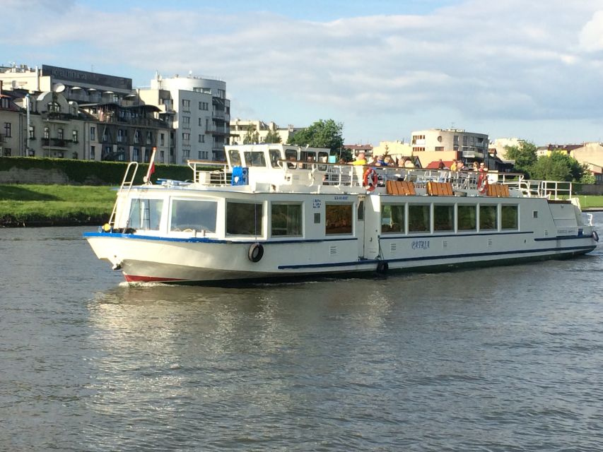 Krakow: Vistula River Panoramic Boat Tour ️ - Audio commentary that keeps you oriented