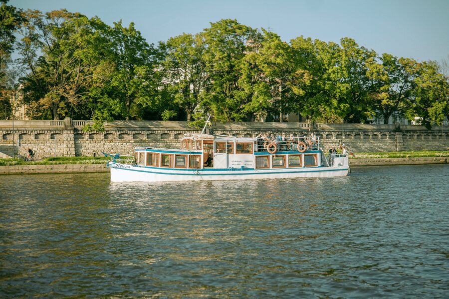 Krakow: Vistula River Sightseeing Cruise ️ - Who this cruise is best for, and who may want a different plan
