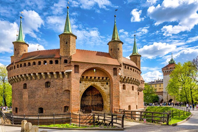 Krakow Walking Tour with Audioguide on Your Smartphone - Palace of Bishop Erasmus Ciolek and Kanonicza Street, a quieter side of Old Town