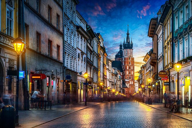 Krakow Walking Tour with Audioguide on Your Smartphone - From the Kraków Barbican to St. Florian’s Gate, medieval walls first