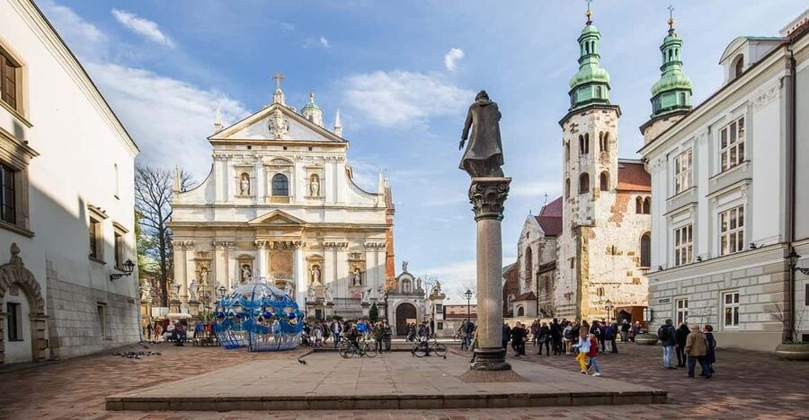 Krakow: Wawel Castle & Cathedral, Old Town & City Basilica - Wawel Hill: why this royal complex matters