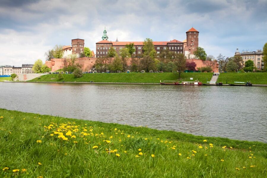 Krakow: Wawel Castle, Cathedral, Rynek Underground & Lunch - How the 330-minute flow works, and why the order can change