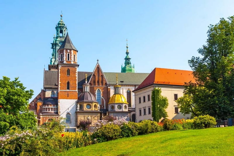 Krakow: Wawel Cathedral Guided Tour with Admission Tickets - Key Things You’ll Notice on This Wawel Tour