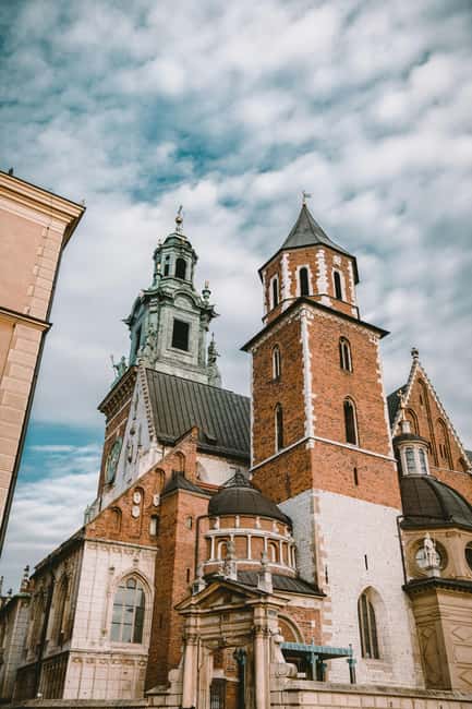 Krakow: Wawel Guided Tour – Cathedral and/or Castle - Meeting at Kanonicza 25: fast start, less stress