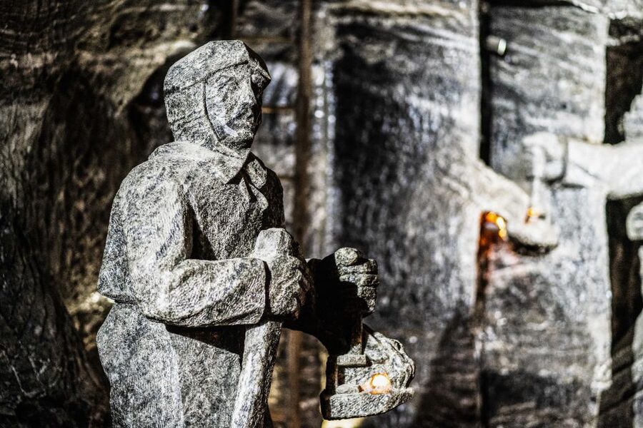 Krakow: Wieliczka Salt Mine Guided Tour - Price and Value: What $35 Gets You (and What It Doesn’t)