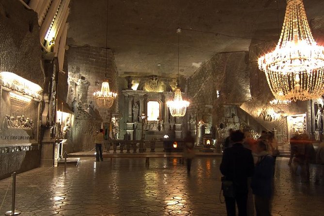 Krakow: Wieliczka Salt Mine Guided Tour with Hotel Pick-up option - Skip-the-Line Entry: Getting Underground Faster