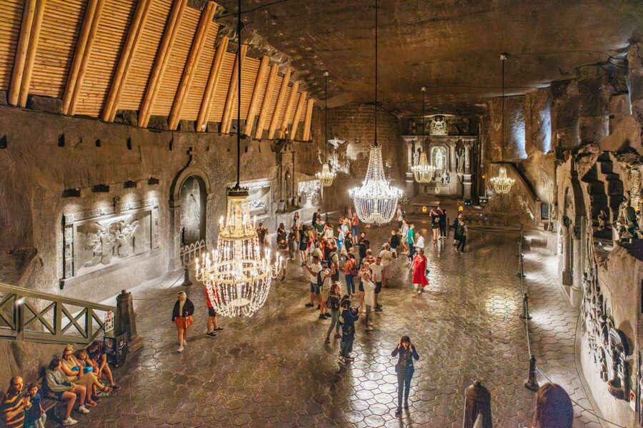 Krakow: Wieliczka Salt Mine Tour with Entry Ticket - Steps, Temperature, and What to Bring for the Descent