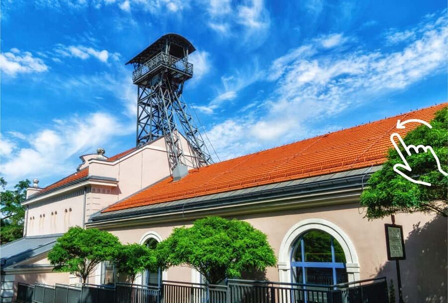 Krakow: Wieliczka Salt Mine Tour with Hotel Pickup & Guide - Getting From Krakow: Transfer Time, Ticket Ease, and Driver Support