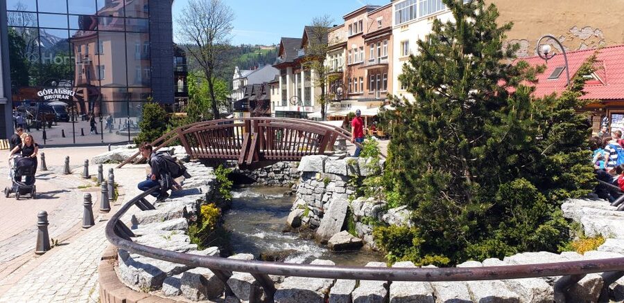 Krakow: Zakopane, Funicular, Cheese, and Highland Day Trip - Timing, weather, and what to wear for a smooth day