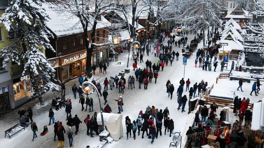 Krakow: Zakopane Tatra Mountains, Cable Car, Local Tasting - Jaszczurówka Chapel and the Great Ski Jump: quick stops with context