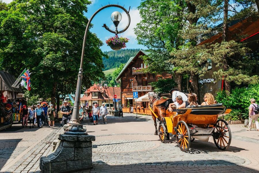 Krakow: Zakopane, Tatra Mountains, Cable Car & Thermal Baths - Pace and logistics: an 11-hour day that still works