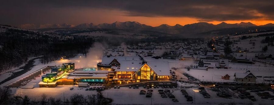 Krakow: Zakopane-Thermal Bath(Evening Time)with Hotel Pickup - Zakopane on Krupówki Street, Shopping and People-Watching Time