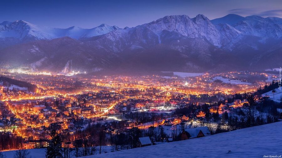 Krakow: Zakopane, Thermal Springs, Cable Car, Local Tasting - Up to Gubałówka: cable car and funicular views you will remember