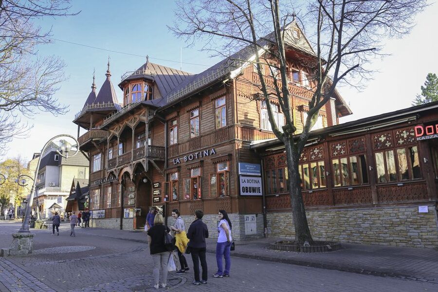 Kraków: Zakopane Tour, Cable Car & Thermal Baths - Krupówki Street: your free-time zone in the center of Zakopane