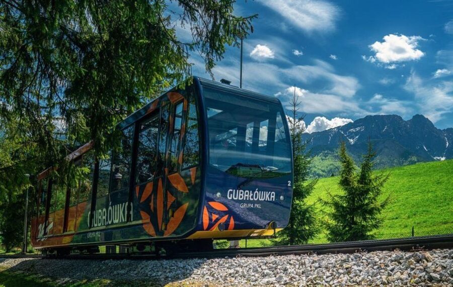 Krakow : Zakopane Tour + Thermal Pools with Hotel Pickup - Krupówki Street in Zakopane: Where You’ll Spend Your Free Time