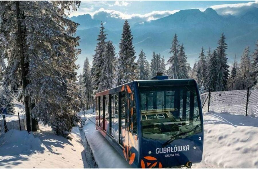 Krakow : Zakopane Tour + Thermal Pools with Hotel Pickup - Hotel Pickup and the Ride Toward the Tatra Mountains