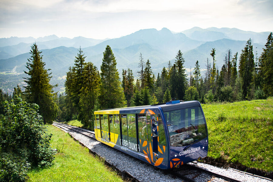 Krakow: Zakopane Tour with Cable Car, Tasting & Hotel Pickup - Pickup timing and the ride: what to expect