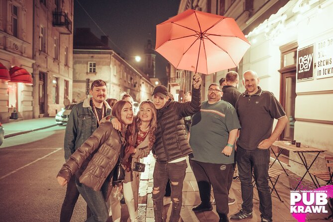 Krawl through Kazimierz - 1 Hour Open Bar and Pro Guide - Key highlights at a glance