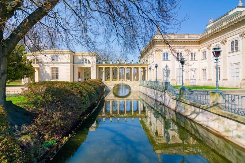 Łazienki Park and Palace Warsaw Private Tour with Tickets - Belweder Palace area and the Chopin Monument walk