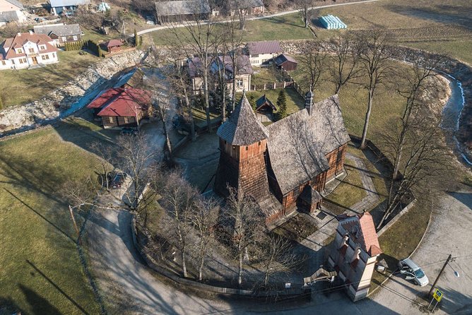 Lesser Poland Wooden Architecture Trail UNESCO Private Tour from Krakow - Stop 1: Lipnica Murowana and St. Leonard’s Church