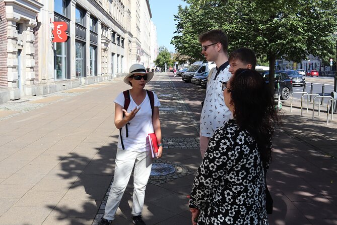 Life Behind the Iron Curtain Warsaw Walking Tour - Memoriał Wolnego Słowa: Free Speech, Censorship, and the Shadow Network