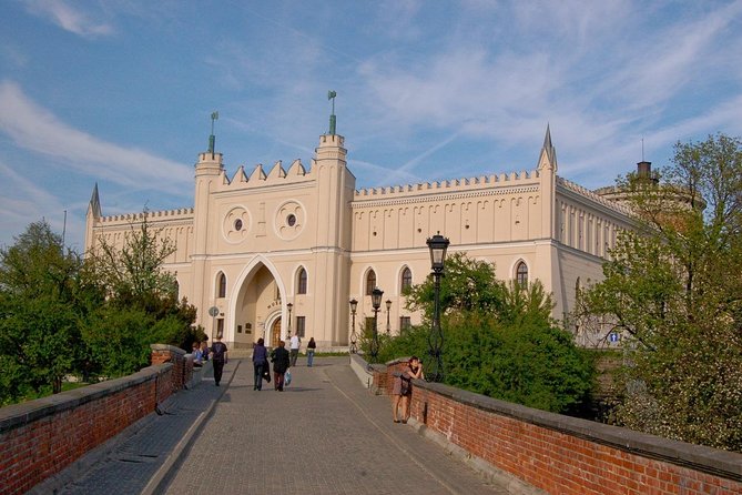 Lublin: Old Town Highlights Private Walking Tour - St. John the Baptist Cathedral: Baroque calm and a rare bell tower