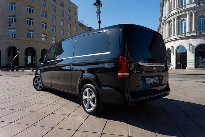 Luxury Warsaw Chopin Airport Transfer by private Minivan car - How the Pickup Works at Warsaw Chopin Airport