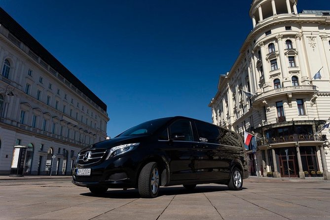 Luxury Warsaw Chopin Airport Transfer by private Minivan car - A Realistic Look at Vehicle Expectations
