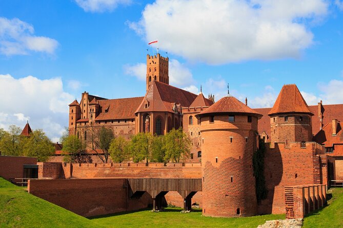 Malbork Castle Tour: 6-Hour Private Tour to The Largest Castle in The World - Key points that matter before you go