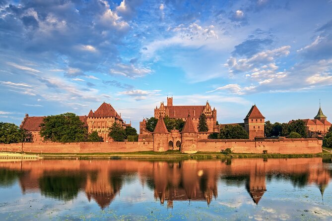 Malbork Castle Tour: 6-Hour Private Tour to The Largest Castle in The World - Malbork Castle: why this UNESCO site is so hard to forget