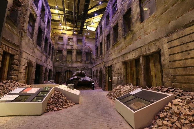 Museum of the Second World War Gdansk Private Tour & Tickets - Meeting at the Museum, then letting the city tell its WWII story