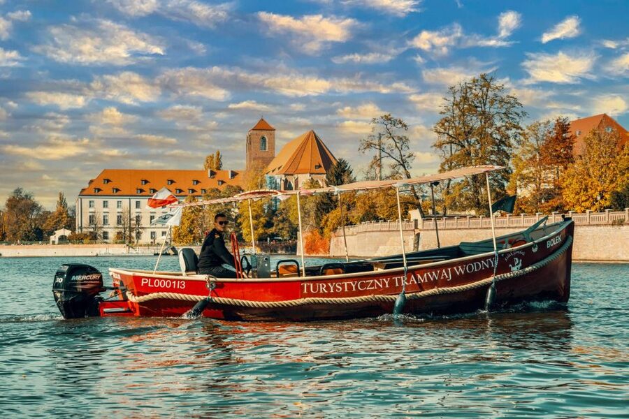 Oder river cruise and walking tour of Wroclaw - Ostrow Tumski: Wroclaw’s oldest core on an island