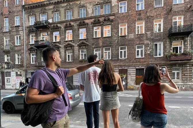 Offbeat Warsaw: Explore the Edgy & Artsy Praga District - Meeting at plac Weteranów 1863 Roku, then starting right with St. Florian’s