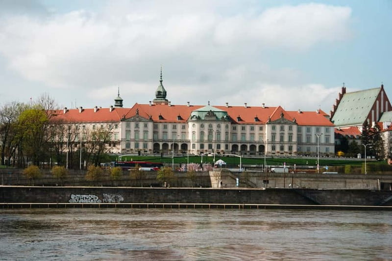 Old Town Panorama Cruises - From New Town to Old Town: the panoramas you will actually remember