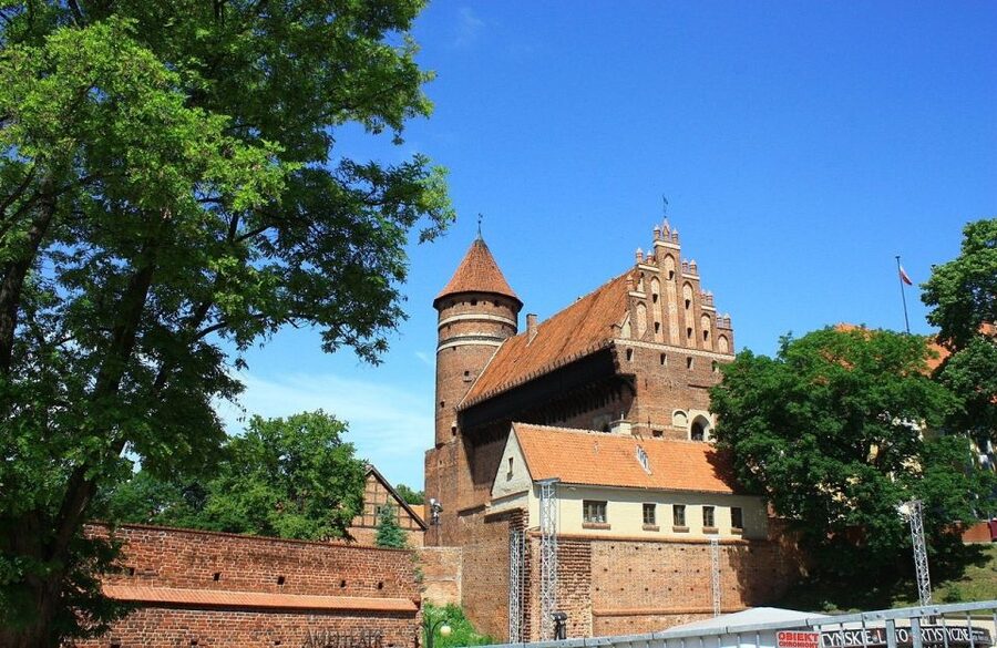Olsztyn Old Town Highlights Private Walking Tour - Why this private Old Town tour works in Olsztyn