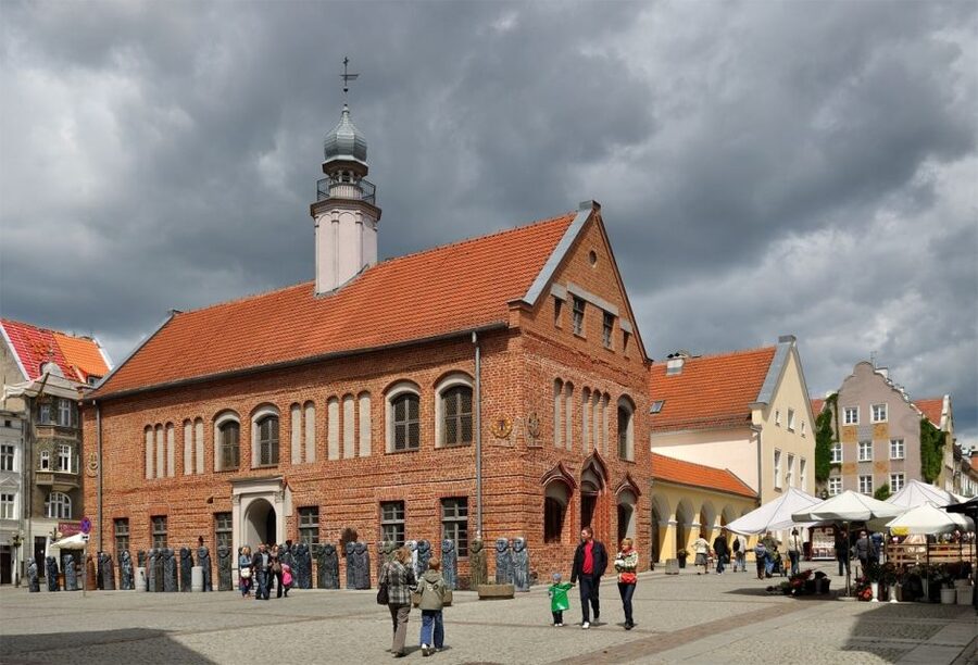 Olsztyn Old Town Highlights Private Walking Tour - Getting started: meeting point and a 2 to 3 hour rhythm