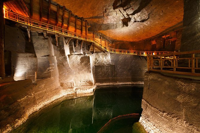 One day Cracow and Wieliczka Salt Mine private tour from Warsaw - Price and value: what you are actually paying for