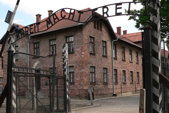 One day tour to Auschwitz-Birkenau & Salt Mine from Warsaw with private driver - Joining the Guided Tour: Group Size and the Real Pace of the Day