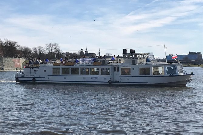 One Hour River Cruise in Krakow - Best times and best ways to enjoy it