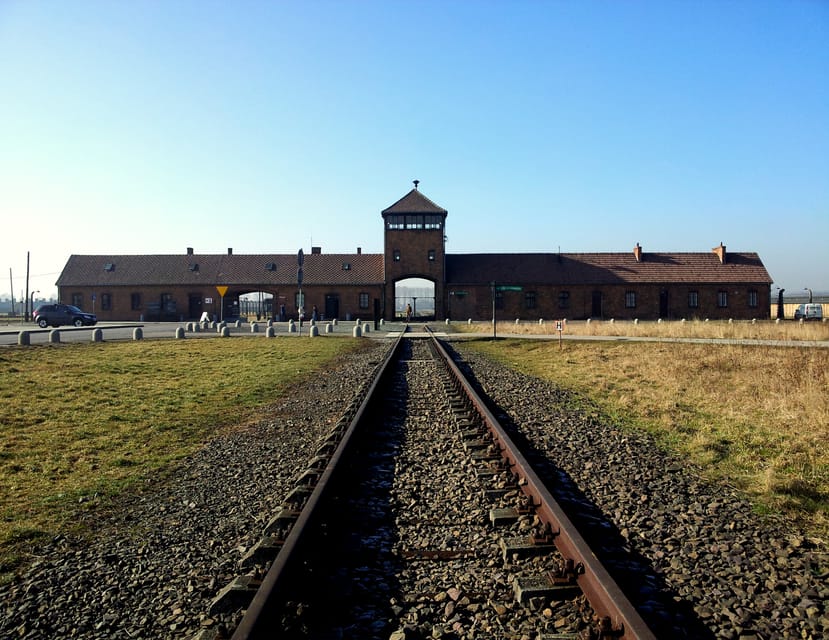 Oswiecim: Auschwitz-Birkenau Skip-the-Line Entry Tickets - Licensed Guidance and Headsets: Why This Format Is Worth It