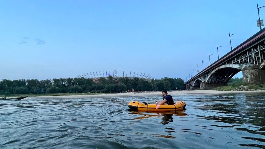 Packrafting kayaking guided tour Vistula river Warsaw Poland - What to bring and wear, so you do not freeze or suffer later