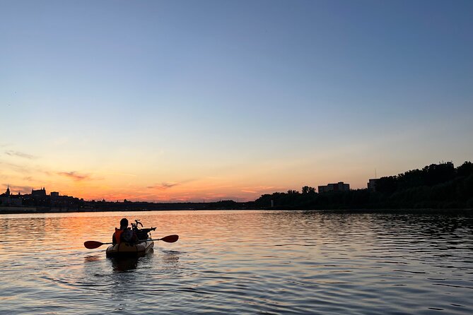 Packrafting / Kayaking Vistula River, Warsaw - Why packrafting the Vistula feels like a Warsaw shortcut