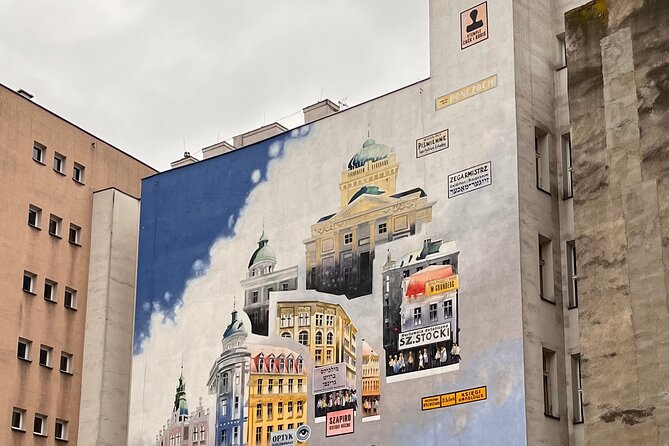 Past Meets Present in Warsaw's Jewish Ghetto - Start point on Bankowy, then a route built for meaning