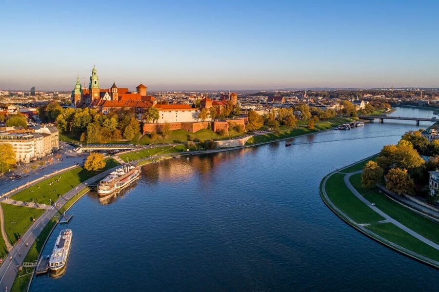 Picturesque Cruise on the Vistula in the Heart of Krakow - Why the Vistula cruise is a smart way to see Krakow fast