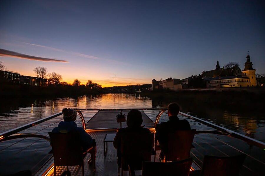 Picturesque Cruise on the Vistula in the Heart of Krakow - Kościuszko Mound and the riverfront church landmarks you can actually spot