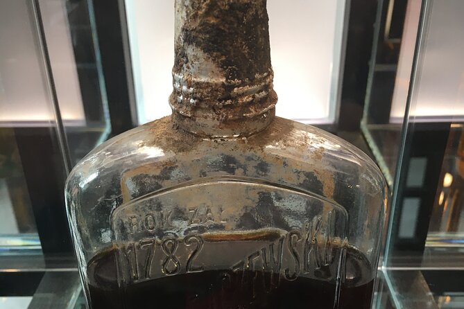 POLIN Museum + KONESER Polish Vodka Museum: SMALL GROUP TOUR /inc. Pick-up/ - Lazienki Park time: where a palace garden fits into a short day