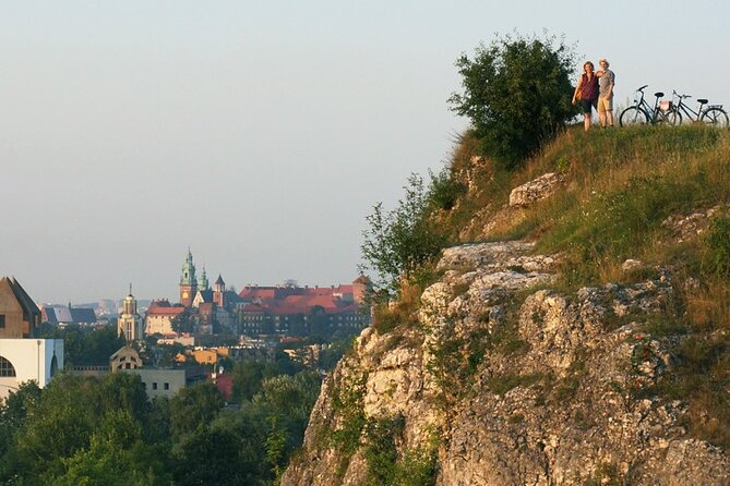 Polish Countryside and Tyniec Abbey Bike Tour from Krakow - From Krakow streets to the Vistula River: the ride starts fast